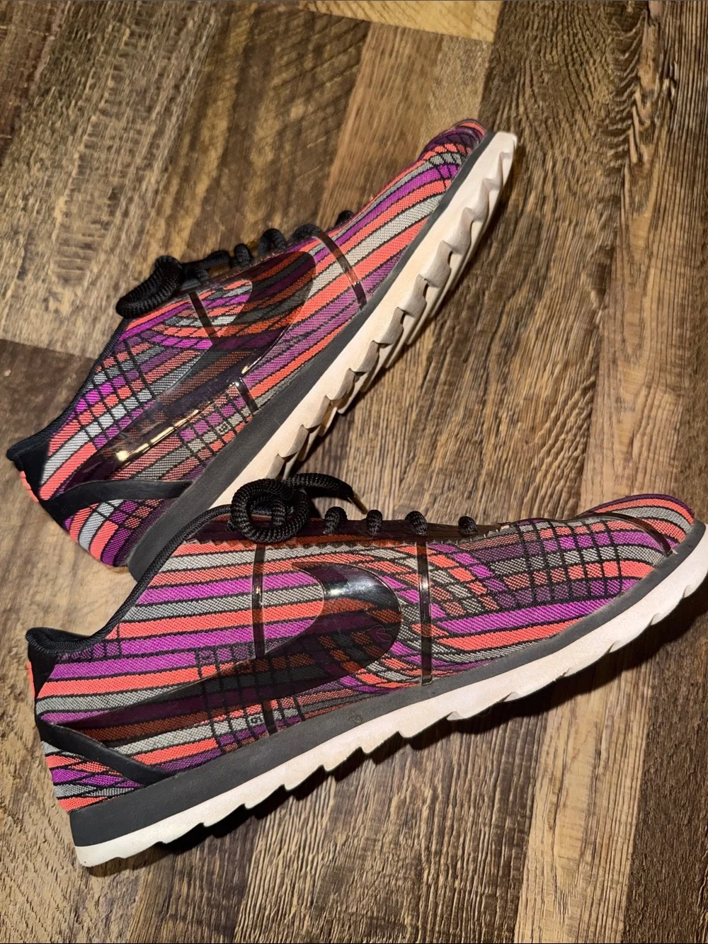 Nike Multicolor Knit Running Shoes - Pink, Red & Black